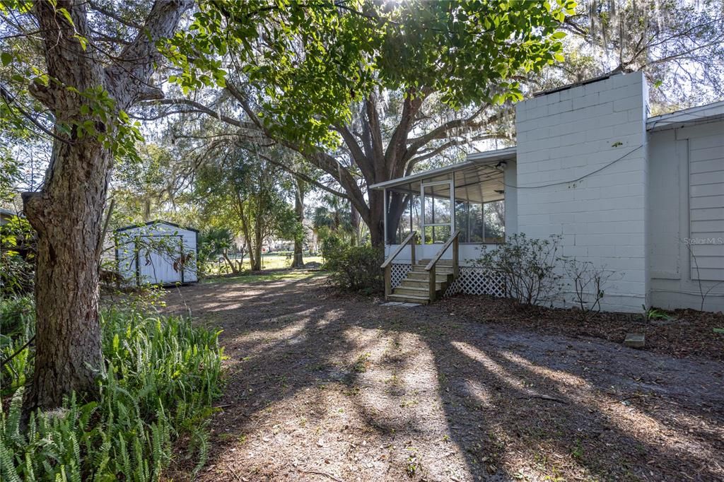 For Sale: $265,000 (3 beds, 2 baths, 1886 Square Feet)