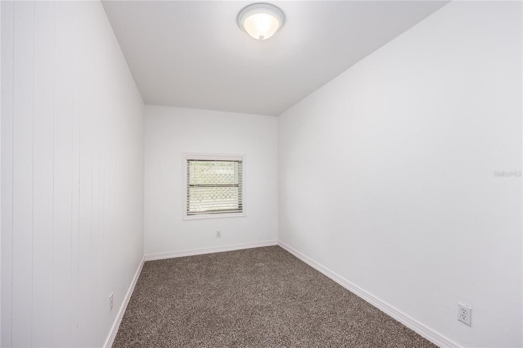 For Sale: $265,000 (3 beds, 2 baths, 1886 Square Feet)