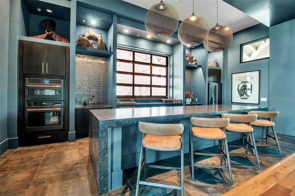 For Sale: $1,395,000 (3 beds, 2 baths, 3009 Square Feet)