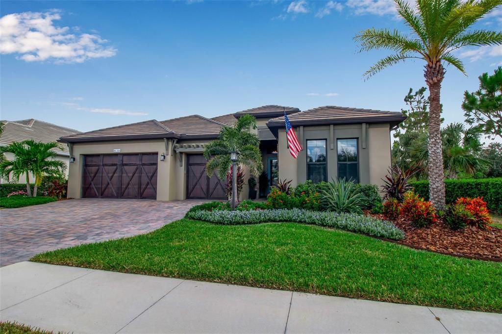 For Sale: $1,395,000 (3 beds, 2 baths, 3009 Square Feet)