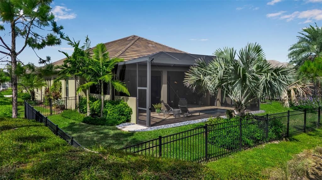 For Sale: $1,395,000 (3 beds, 2 baths, 3009 Square Feet)