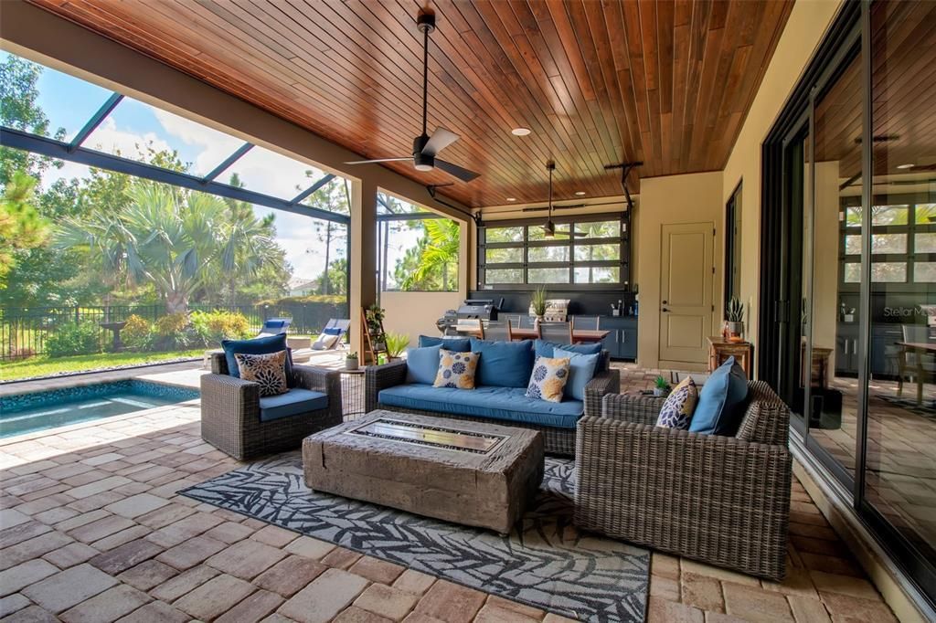 For Sale: $1,395,000 (3 beds, 2 baths, 3009 Square Feet)