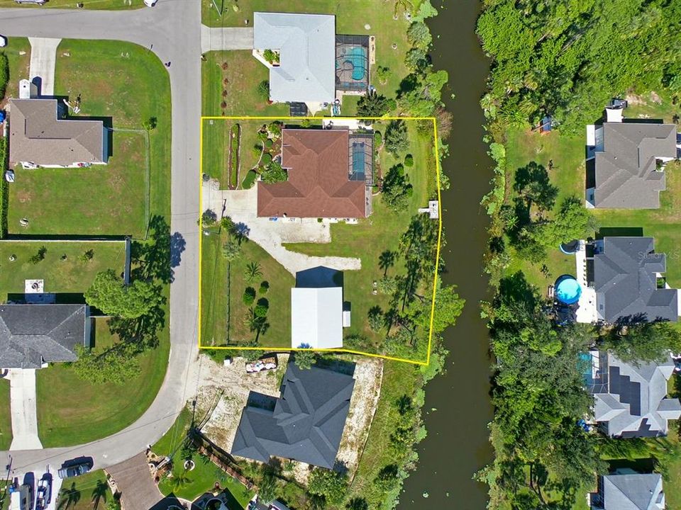 For Sale: $799,900 (3 beds, 2 baths, 2148 Square Feet)