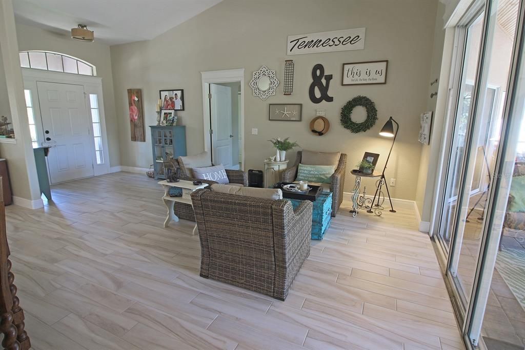 For Sale: $799,900 (3 beds, 2 baths, 2148 Square Feet)