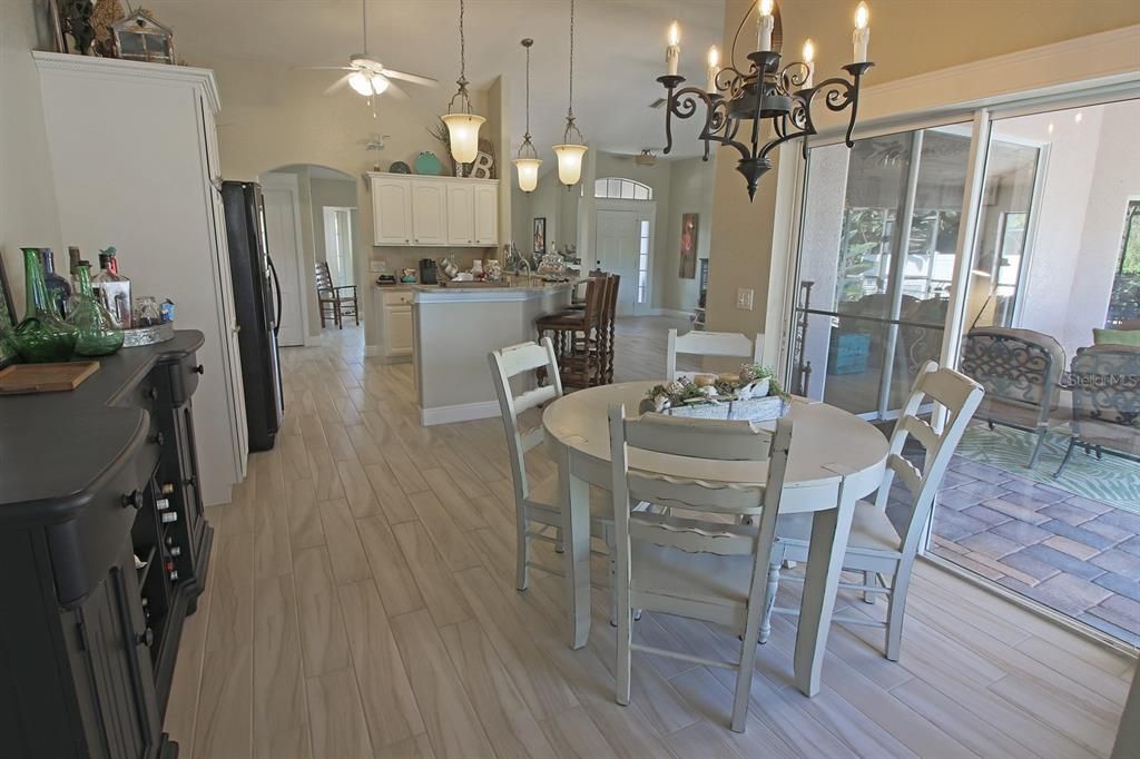 For Sale: $799,900 (3 beds, 2 baths, 2148 Square Feet)