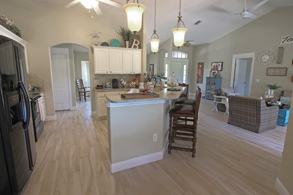 For Sale: $799,900 (3 beds, 2 baths, 2148 Square Feet)