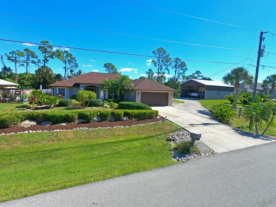 For Sale: $799,900 (3 beds, 2 baths, 2148 Square Feet)