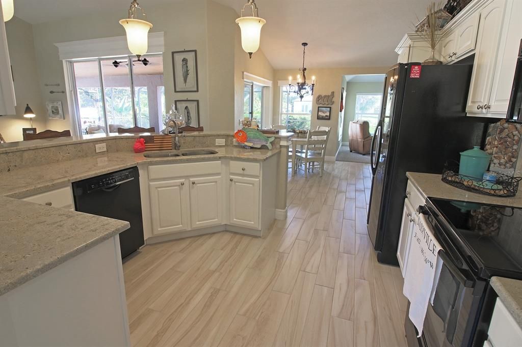 For Sale: $799,900 (3 beds, 2 baths, 2148 Square Feet)