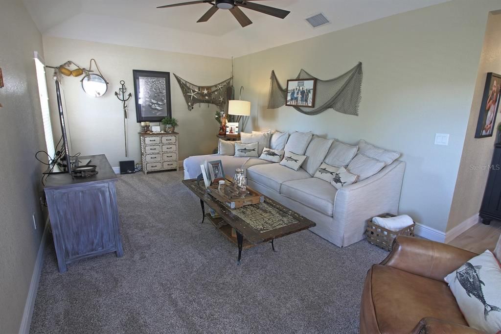 For Sale: $799,900 (3 beds, 2 baths, 2148 Square Feet)