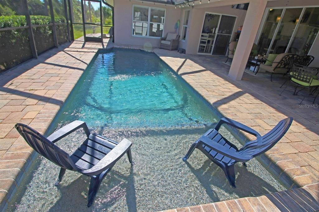 For Sale: $799,900 (3 beds, 2 baths, 2148 Square Feet)