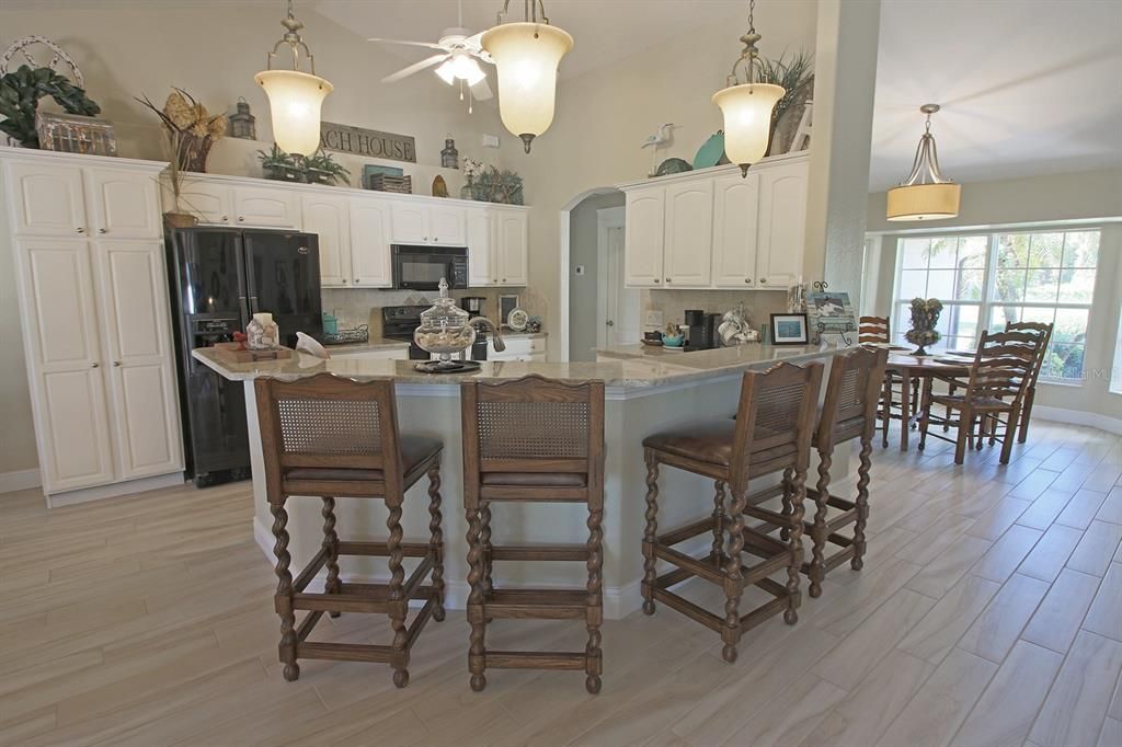 For Sale: $799,900 (3 beds, 2 baths, 2148 Square Feet)