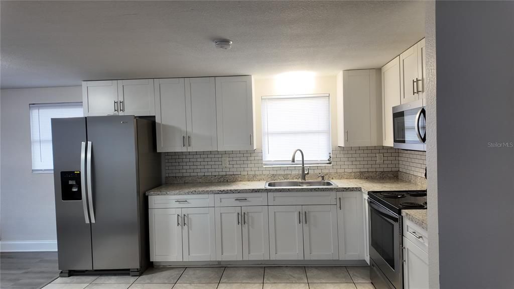 En Venta: $215,000 (3 camas, 1 baños, 960 Pies cuadrados)