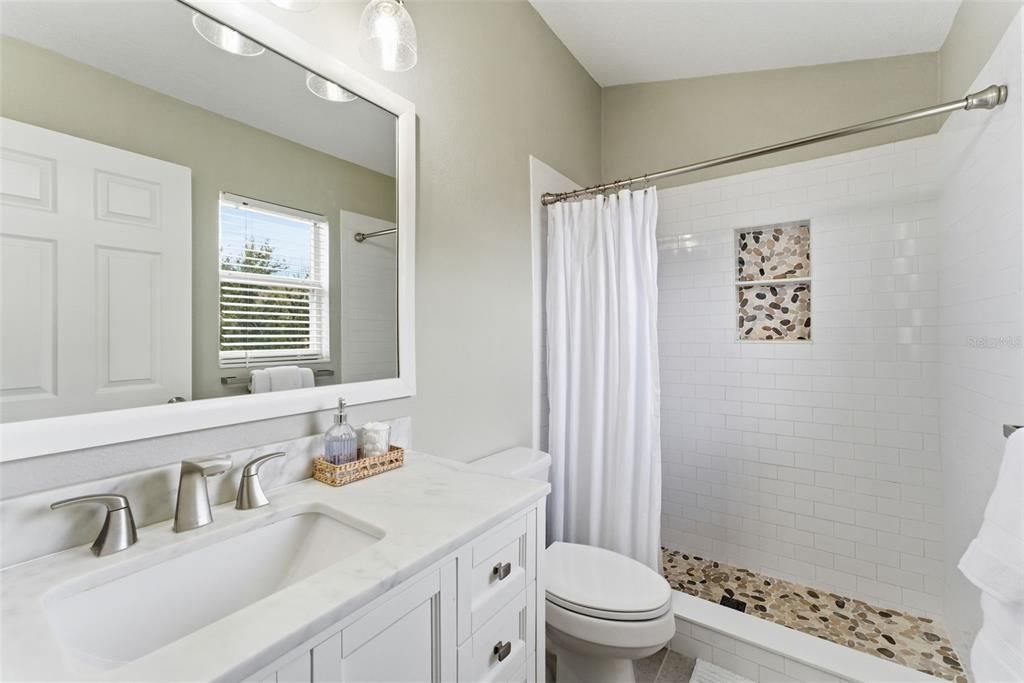 For Sale: $299,900 (3 beds, 2 baths, 1343 Square Feet)