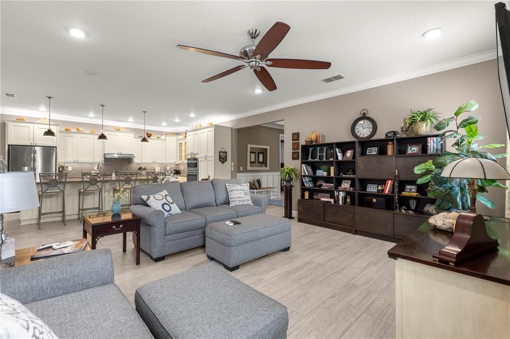 待售: $584,900 (3 贝兹, 3 浴室, 2183 平方英尺)