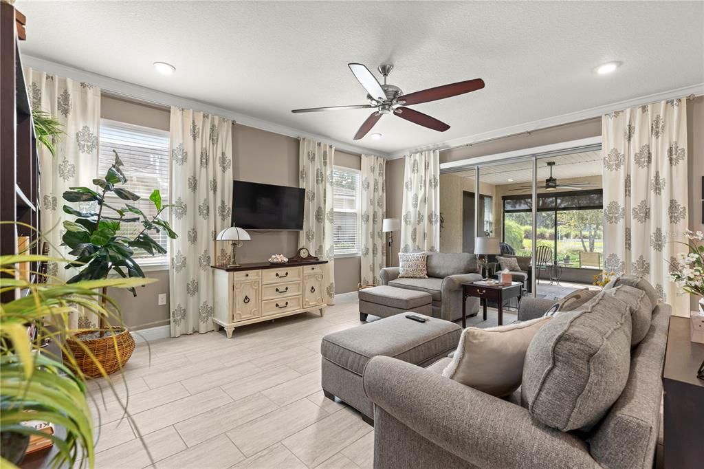 待售: $584,900 (3 贝兹, 3 浴室, 2183 平方英尺)