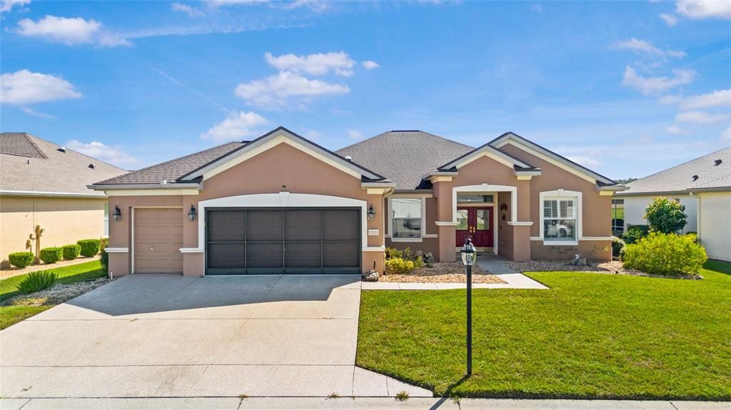 En Venta: $418,900 (3 camas, 2 baños, 2258 Pies cuadrados)