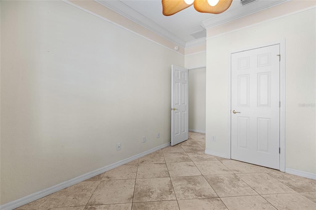 En Venta: $418,900 (3 camas, 2 baños, 2258 Pies cuadrados)