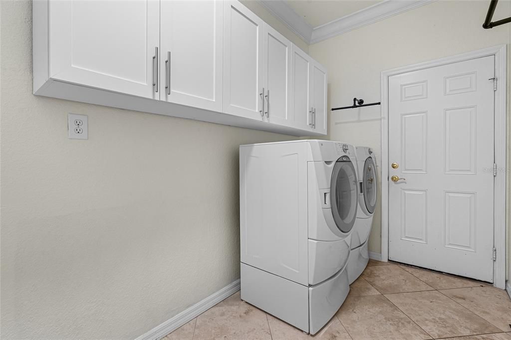 En Venta: $418,900 (3 camas, 2 baños, 2258 Pies cuadrados)