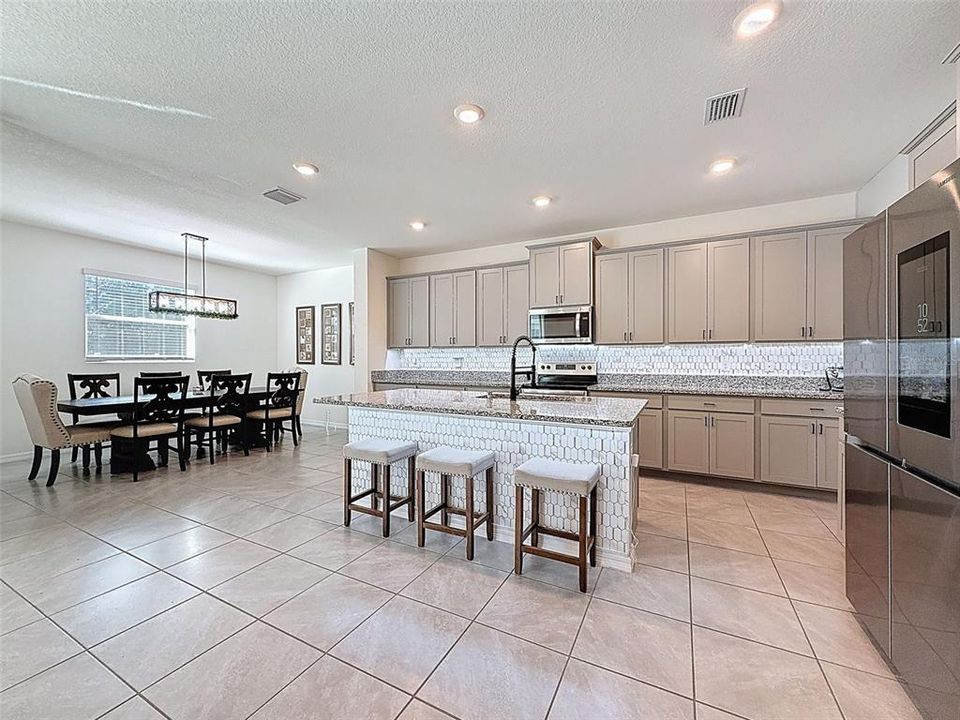 For Sale: $484,797 (4 beds, 3 baths, 3275 Square Feet)