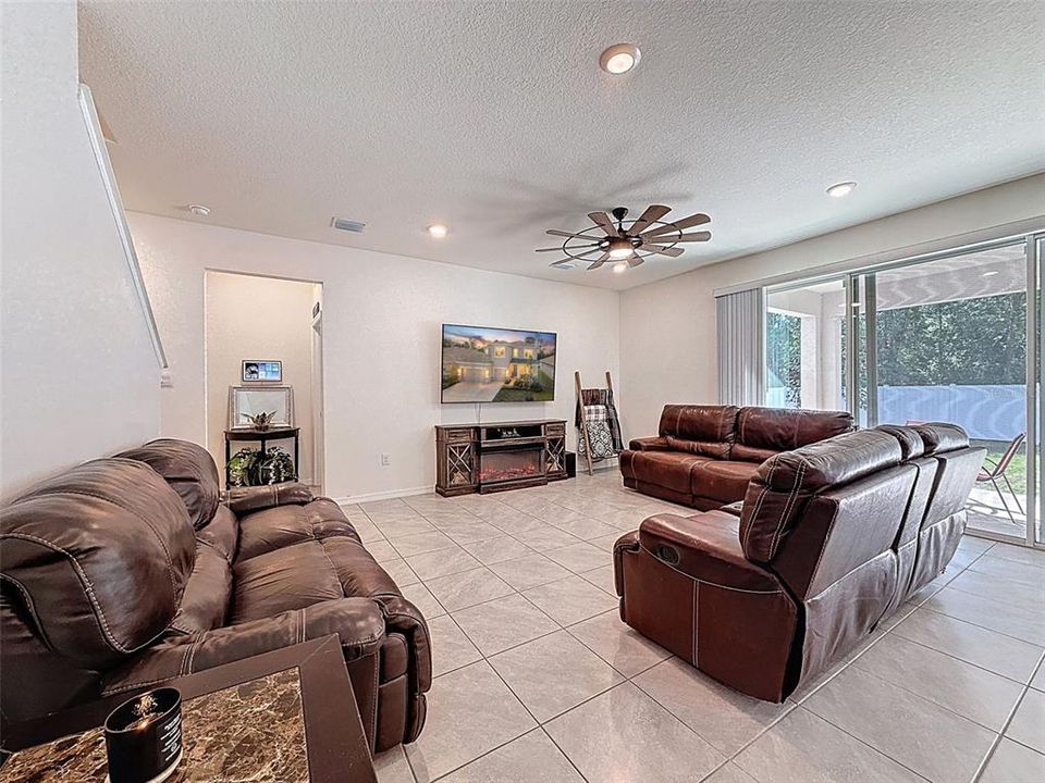 For Sale: $484,797 (4 beds, 3 baths, 3275 Square Feet)