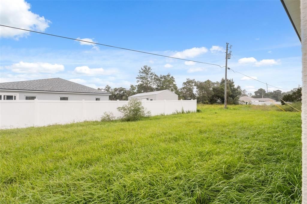 For Sale: $310,000 (4 beds, 2 baths, 1751 Square Feet)