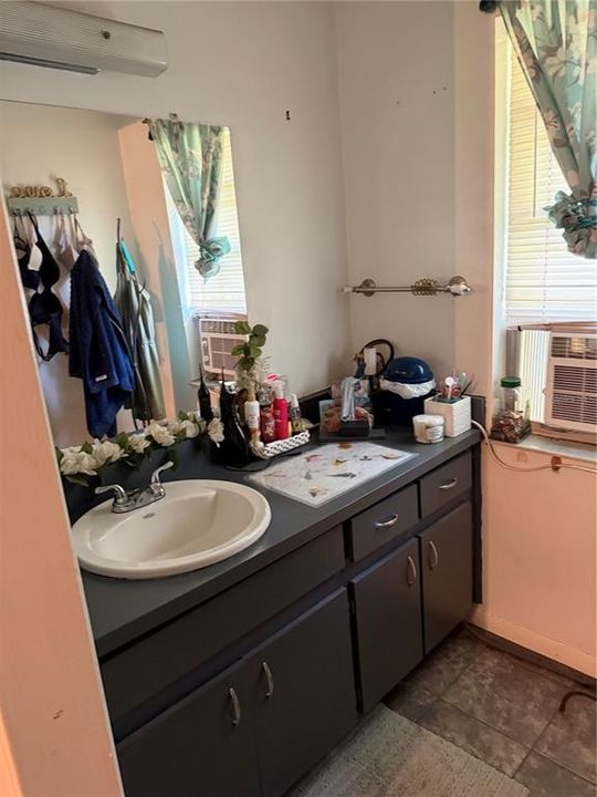 For Sale: $315,000 (3 beds, 2 baths, 1308 Square Feet)