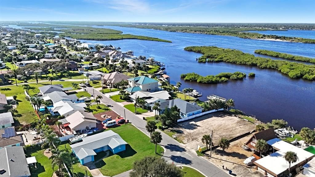 待售: $849,900 (0.27 acres)