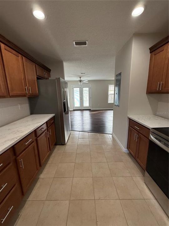 For Sale: $244,900 (3 beds, 2 baths, 1356 Square Feet)