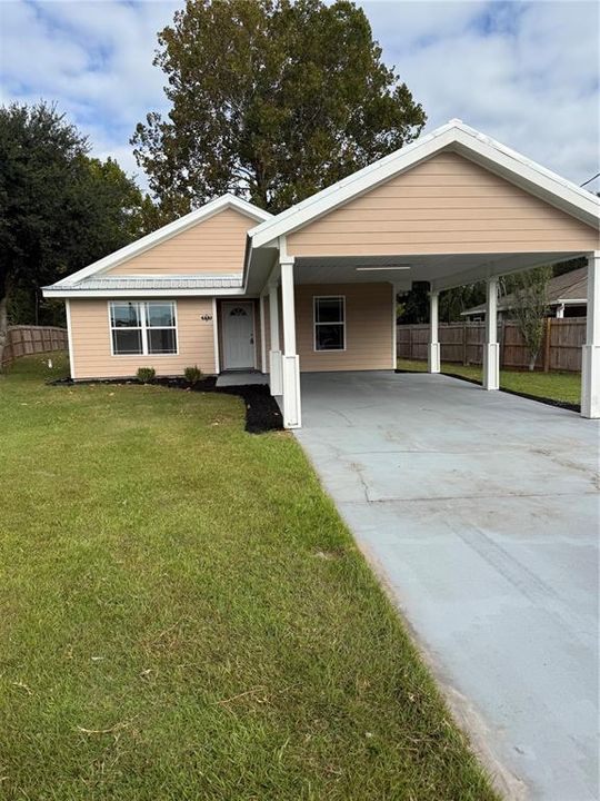 For Sale: $244,900 (3 beds, 2 baths, 1356 Square Feet)