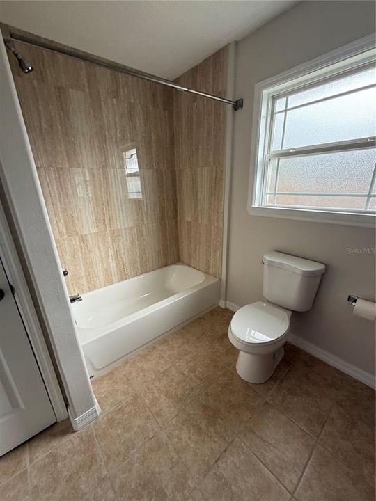 For Sale: $244,900 (3 beds, 2 baths, 1356 Square Feet)