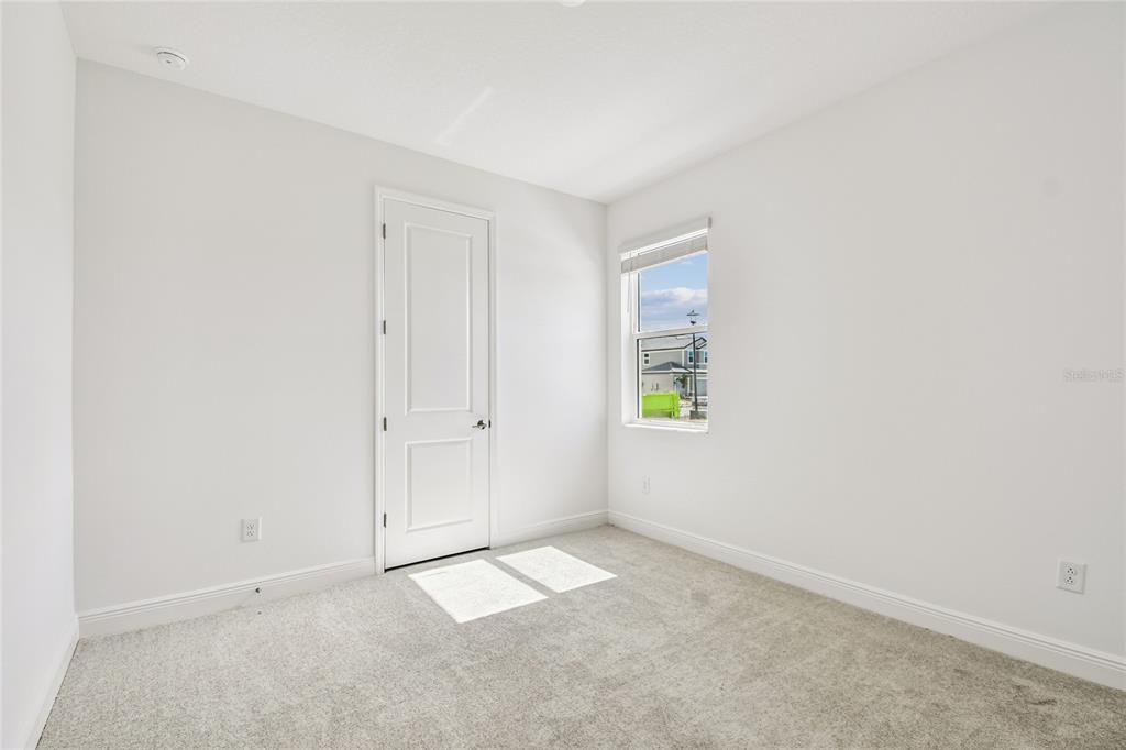 For Sale: $777,999 (5 beds, 4 baths, 3317 Square Feet)