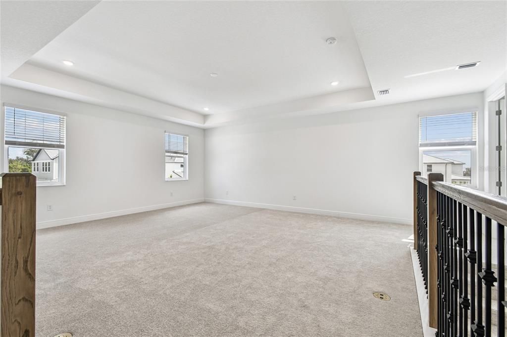 For Sale: $777,999 (5 beds, 4 baths, 3317 Square Feet)