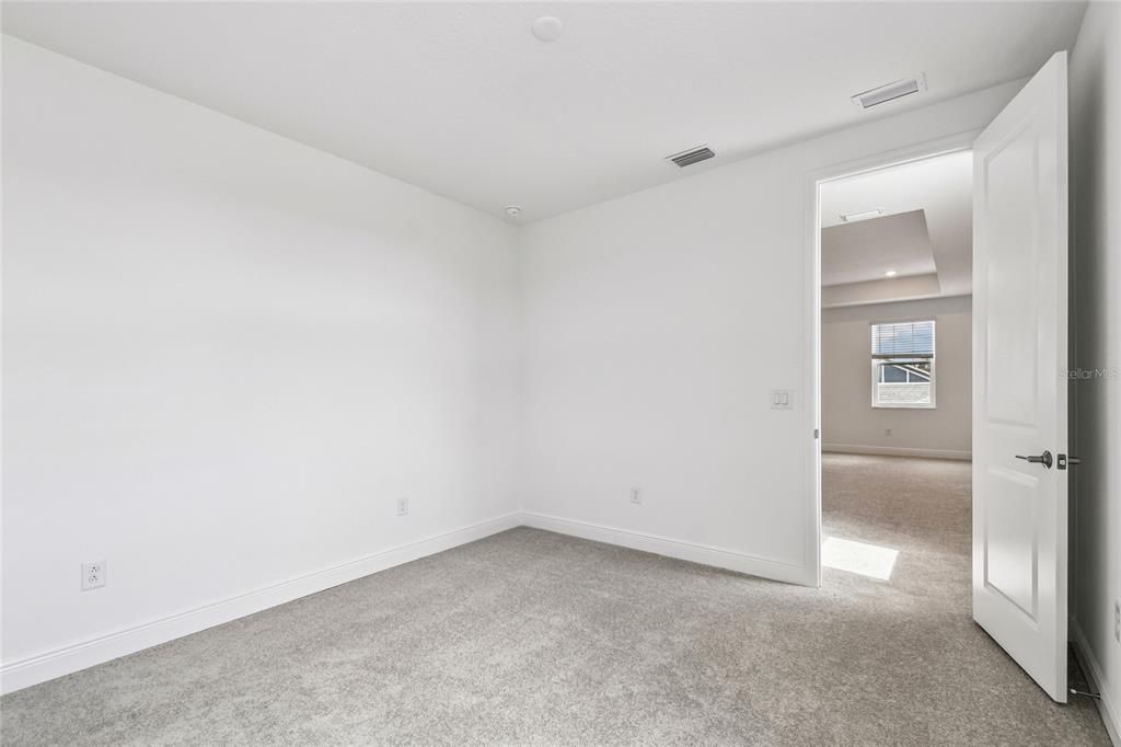 For Sale: $777,999 (5 beds, 4 baths, 3317 Square Feet)