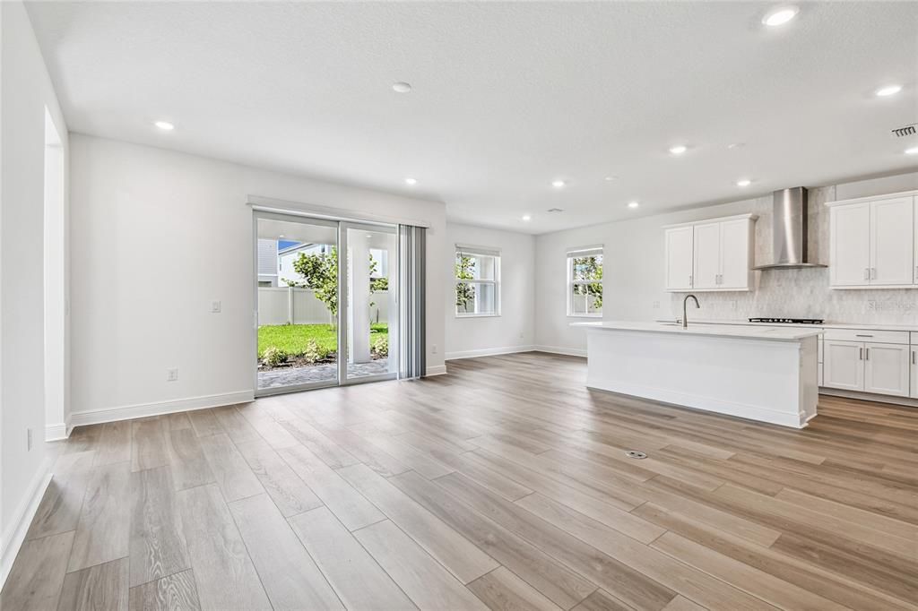 For Sale: $777,999 (5 beds, 4 baths, 3317 Square Feet)