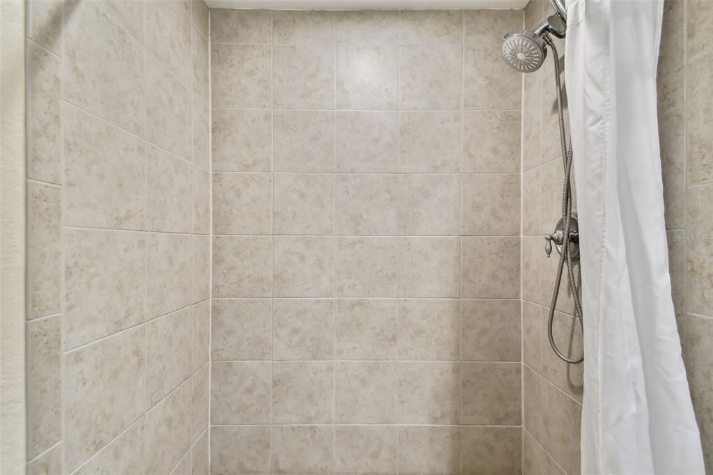 待售: $725,000 (2 贝兹, 2 浴室, 870 平方英尺)