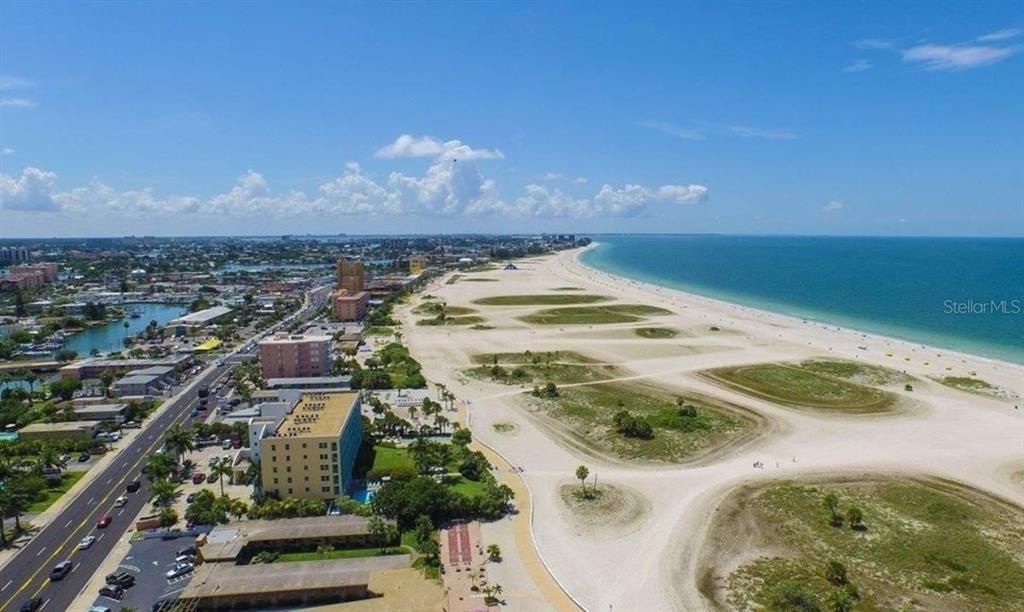 待售: $725,000 (2 贝兹, 2 浴室, 870 平方英尺)