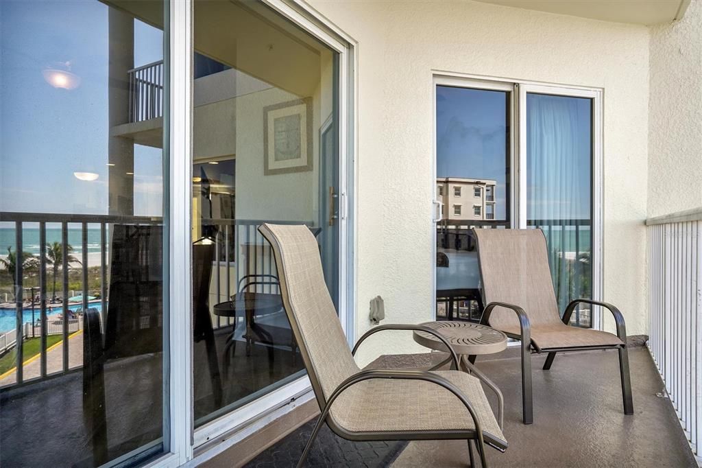 待售: $725,000 (2 贝兹, 2 浴室, 870 平方英尺)