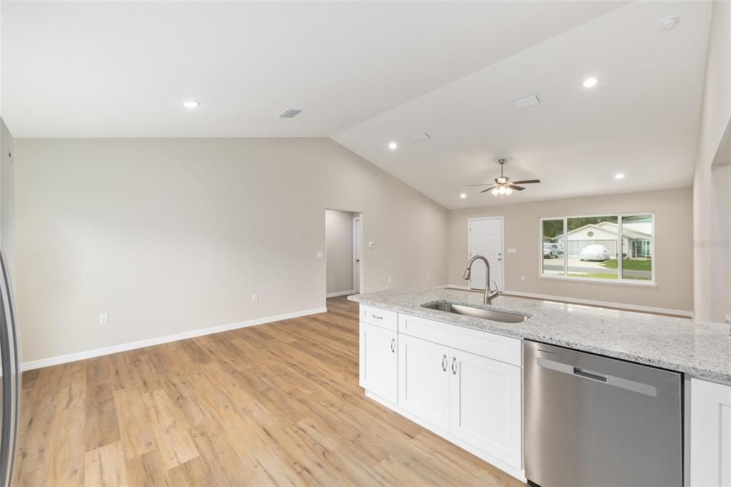 En Venta: $259,990 (3 camas, 2 baños, 1449 Pies cuadrados)