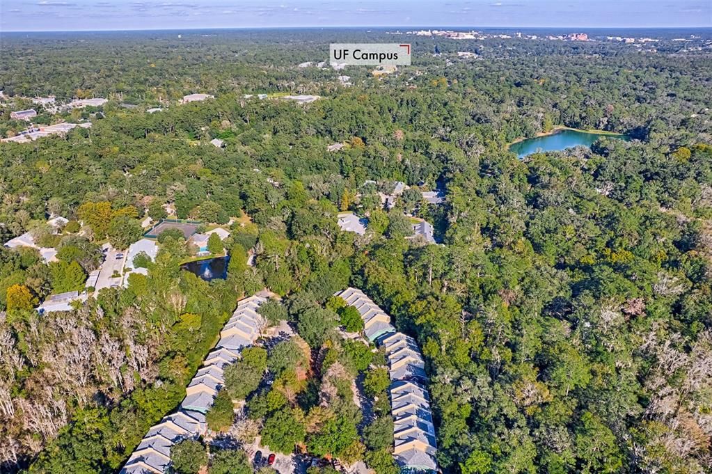 待售: $215,000 (2 贝兹, 2 浴室, 976 平方英尺)