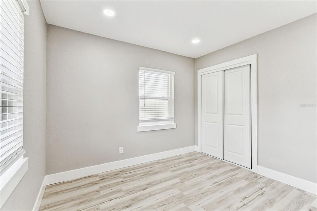 For Rent: $3,945 (4 beds, 2 baths, 1339 Square Feet)