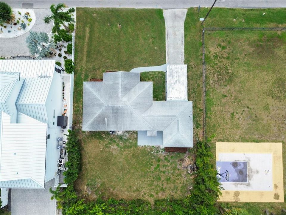 For Rent: $3,945 (4 beds, 2 baths, 1339 Square Feet)