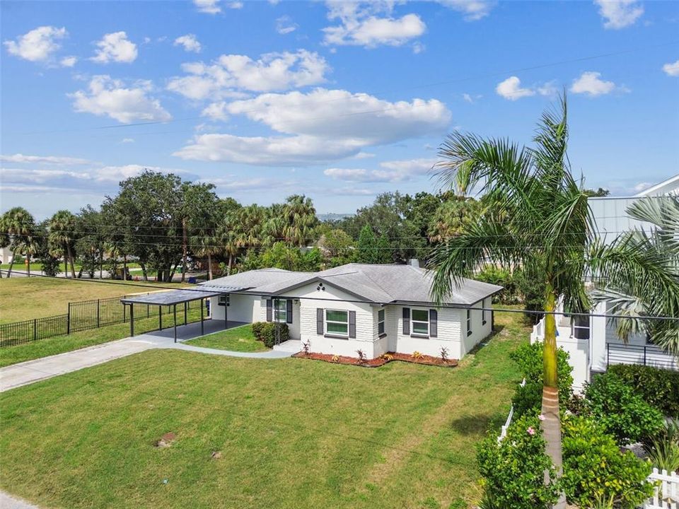 For Rent: $3,945 (4 beds, 2 baths, 1339 Square Feet)