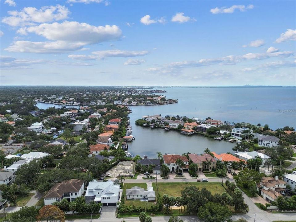 For Rent: $3,945 (4 beds, 2 baths, 1339 Square Feet)