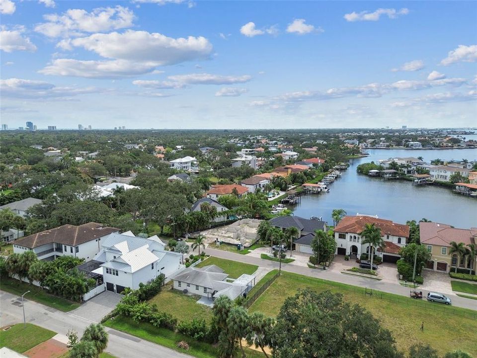 For Rent: $3,945 (4 beds, 2 baths, 1339 Square Feet)