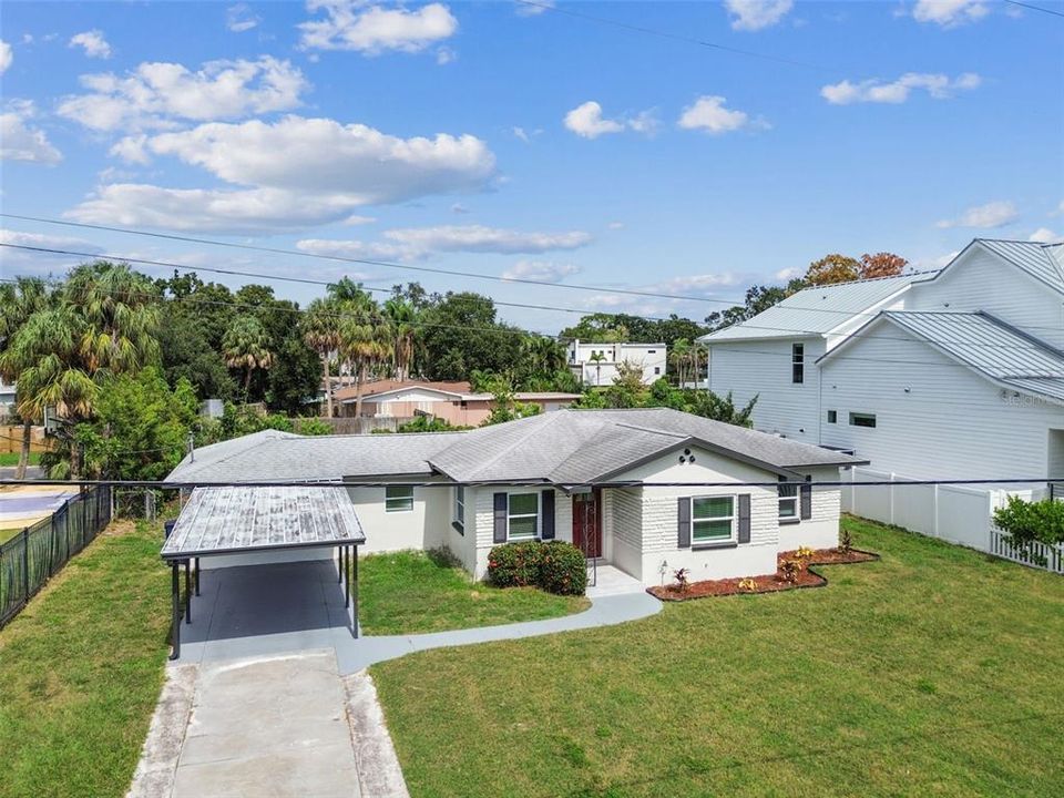 For Rent: $3,945 (4 beds, 2 baths, 1339 Square Feet)