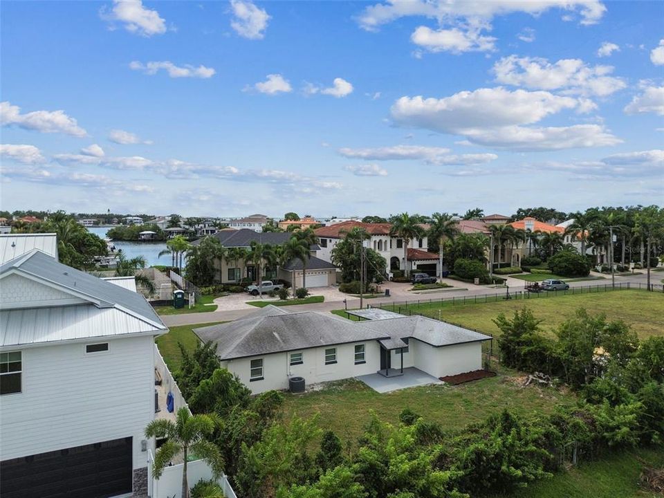 For Rent: $3,945 (4 beds, 2 baths, 1339 Square Feet)