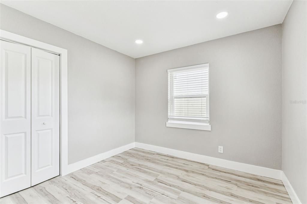 For Rent: $3,945 (4 beds, 2 baths, 1339 Square Feet)