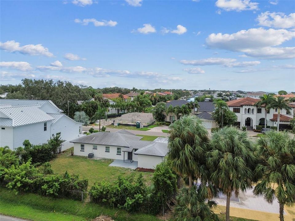 For Rent: $3,945 (4 beds, 2 baths, 1339 Square Feet)