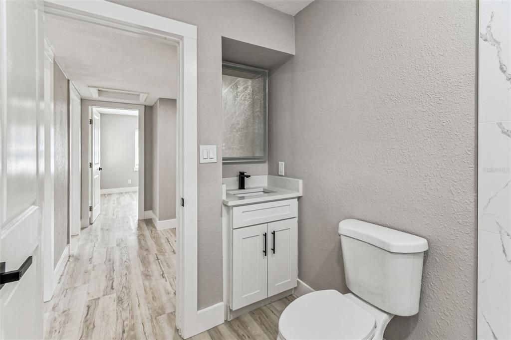 For Rent: $3,945 (4 beds, 2 baths, 1339 Square Feet)