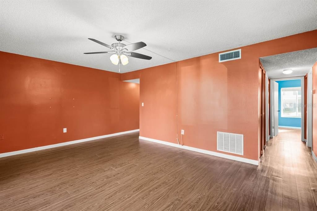 En Venta: $149,900 (2 camas, 1 baños, 885 Pies cuadrados)